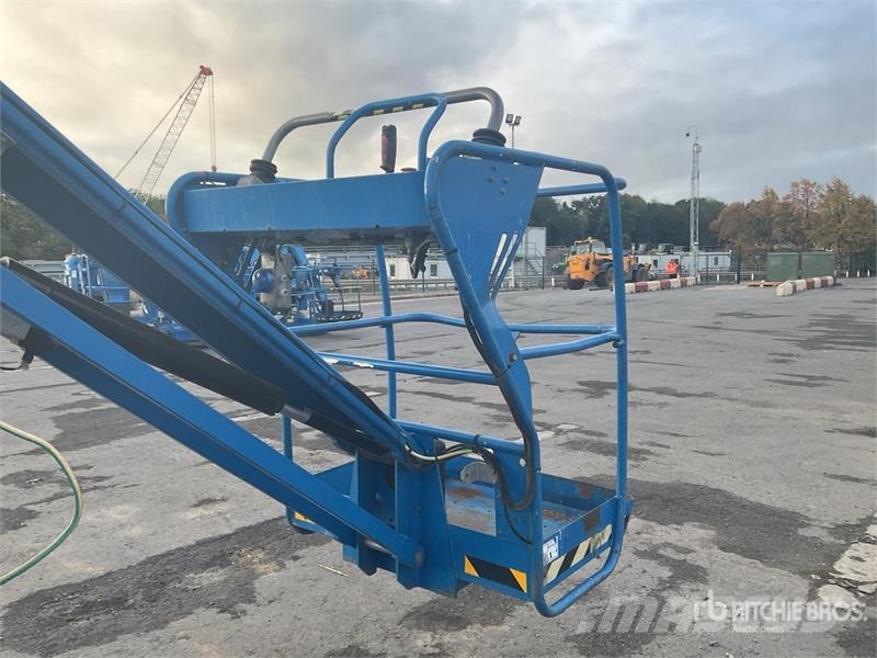 Haulotte STAR10 Vertical Mast Lift Personenliften en invalideliften