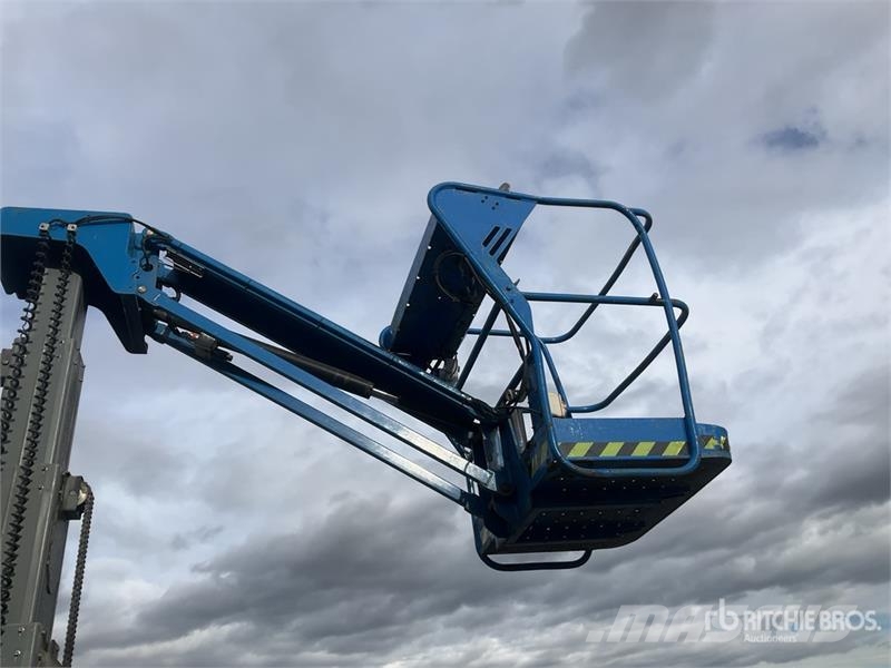 Haulotte Star10 Vertical Mast Lift Plataformas con jaula de elevación
