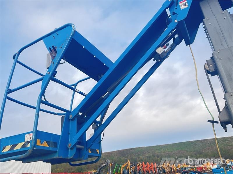 Haulotte STAR10 Vertical Mast Lift Personenliften en invalideliften