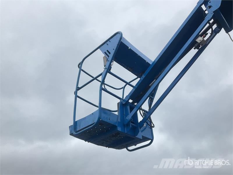Haulotte Star10 Vertical Mast Lift Vertical mast lifts