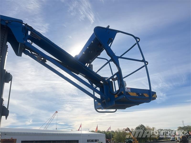 Haulotte Star10 Vertical Mast Lift Vertikālie pacēlāji