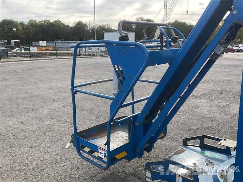 Haulotte Star10 Vertical Mast Lift Vertical mast lifts