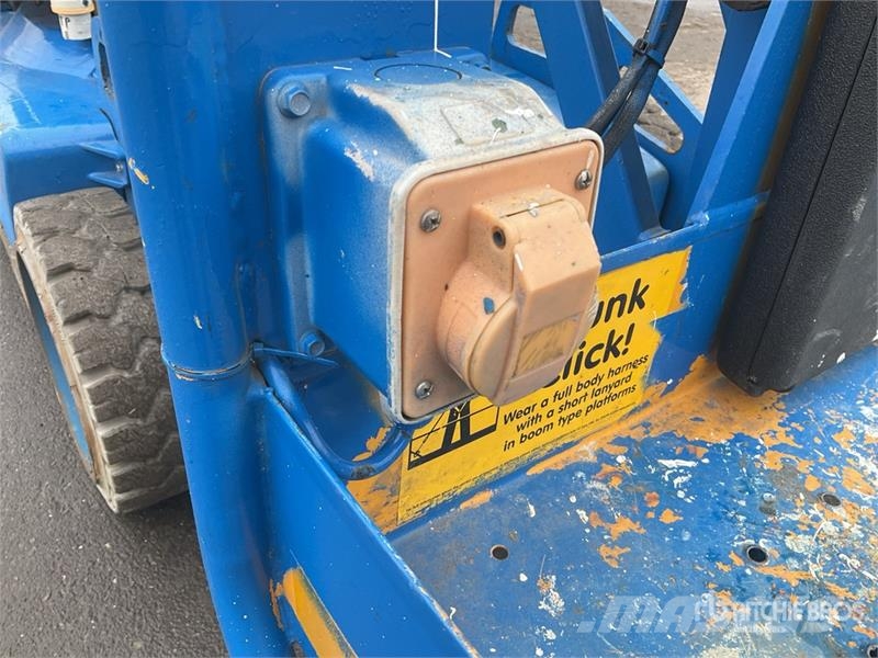 Haulotte Star10 Vertical Mast Lift Vertical mast lifts