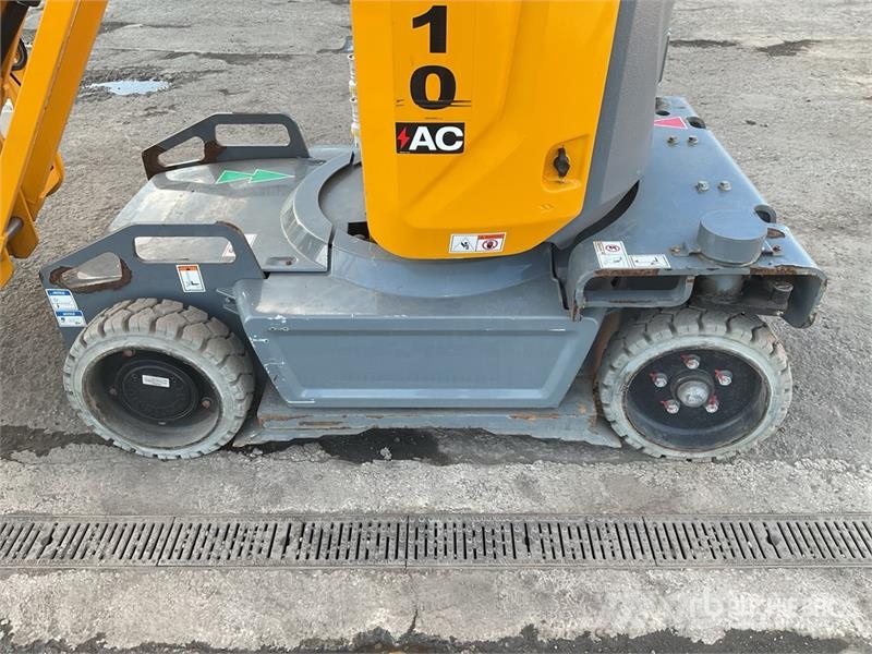 Haulotte Star10 Vertical Mast Lift 垂直昇降型リフト