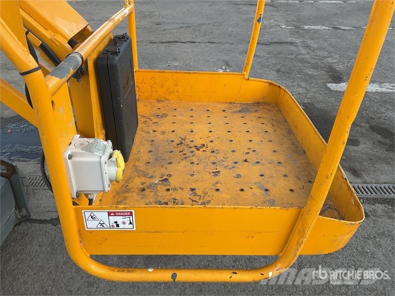 Haulotte Star10 Vertical Mast Lift 垂直昇降型リフト
