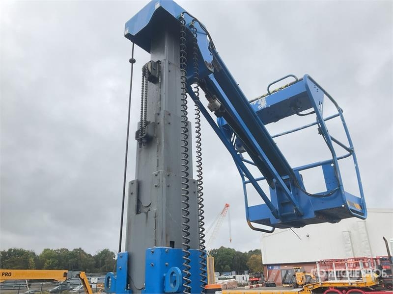 Haulotte Star10 Vertical Mast Lift Vertical mast lifts