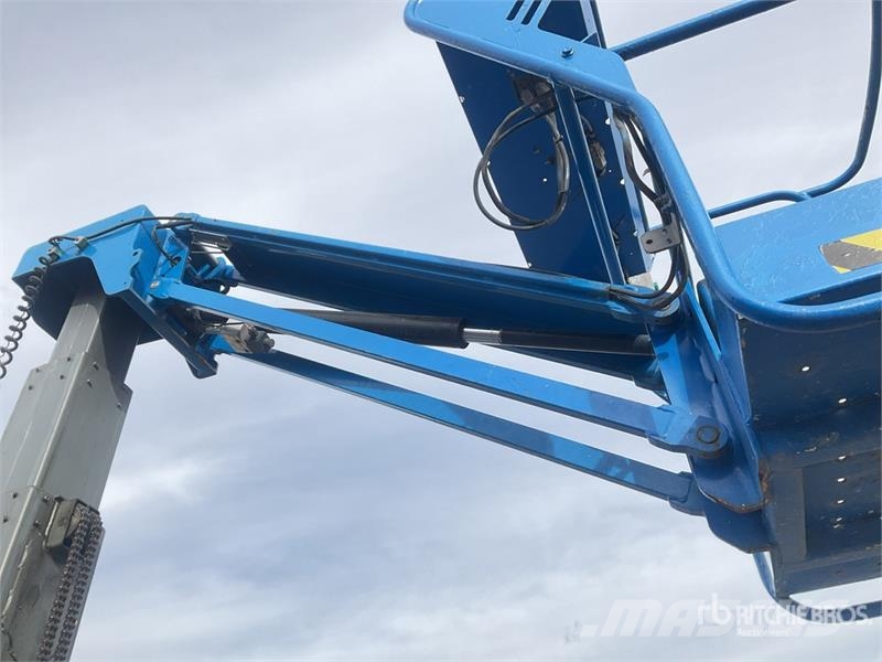 Haulotte Star10 Vertical Mast Lift Vertical mast lifts