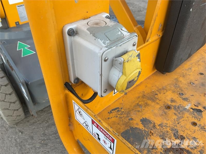 Haulotte Star10 Vertical Mast Lift 垂直昇降型リフト