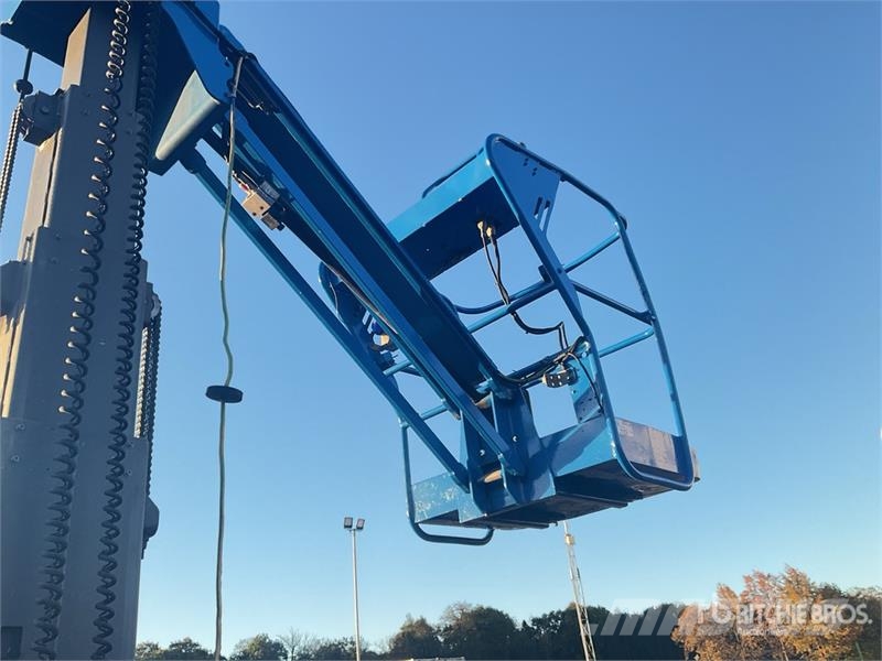 Haulotte STAR10 Vertical Mast Lift Personenliften en invalideliften
