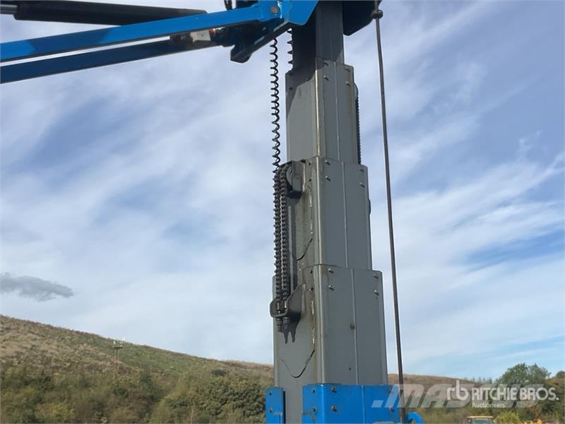 Haulotte Star10 Vertical Mast Lift رافعات السارية الرأسية