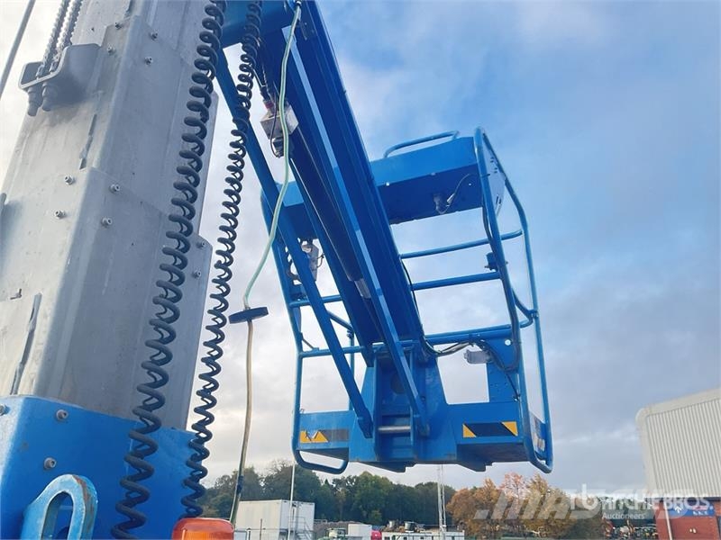 Haulotte STAR10 Vertical Mast Lift Personenliften en invalideliften