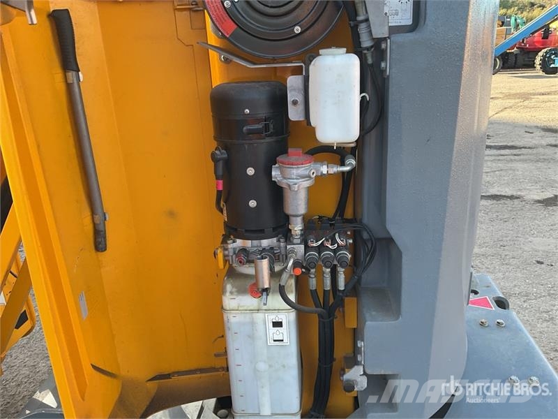 Haulotte Star10 Vertical Mast Lift 垂直昇降型リフト