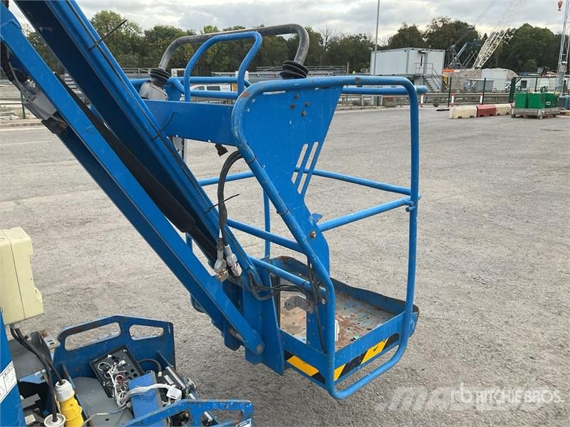 Haulotte Star10 Vertical Mast Lift (Inoperable) Vertikální sloupové výtahy
