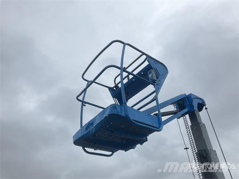 Haulotte Star10 Vertical Mast Lift Vertical mast lifts