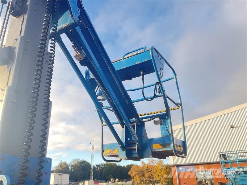 Haulotte STAR10 Vertical Mast Lift Személyemelők