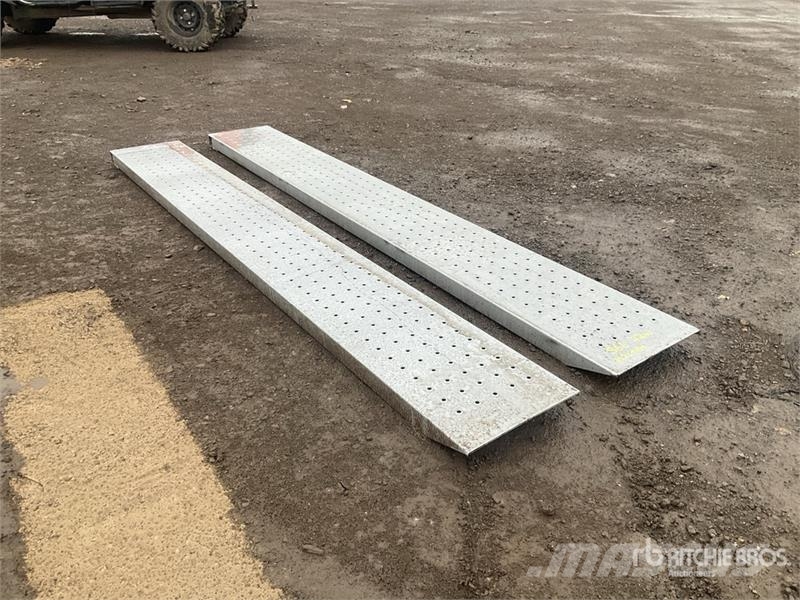 Heavy Duty 8ft Car Recovery & Trailer Loading Ramp Sonstige Baumaschinen