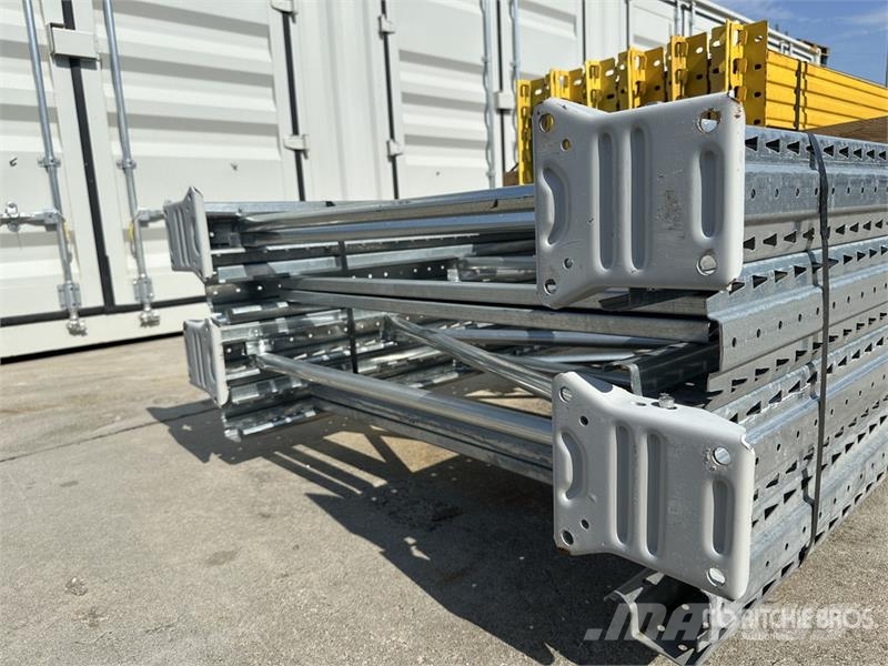 Heavy-Duty Zinc Pallet Scaffolding With Yellow Bea Entreprenør - Andet