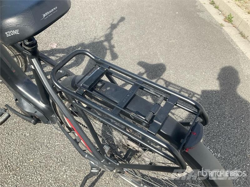 Hercules Intero I-8 Electric Bicycle مكونات أخرى