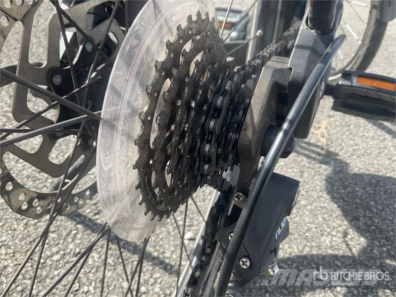 Hercules Intero I-8 Electric Bicycle مكونات أخرى