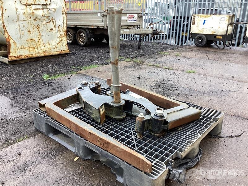 Hidromek HMK102B Forks Backhoe Attachment Backhoes