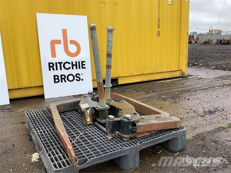Hidromek HMK102B Forks Backhoe Attachment Backhoes