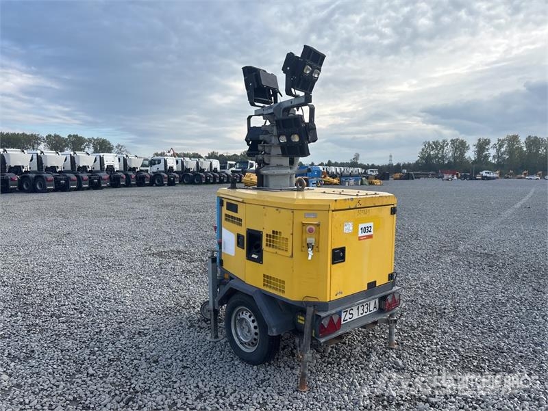  Hilight H5+ Light Tower (Inoperable) Light towers