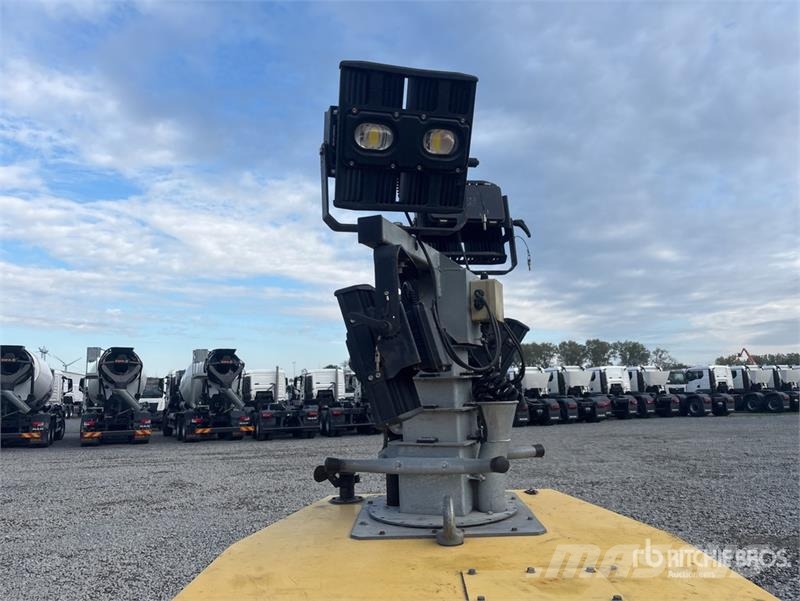  Hilight H5+ Light Tower (Inoperable) Light towers