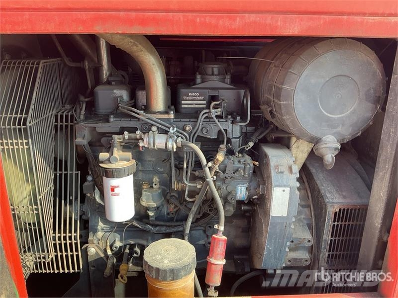 Himoinsa HFW-100 T5 مولدات ديزل