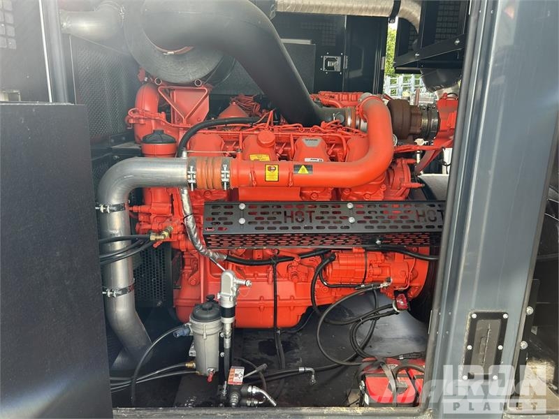 Himoinsa HRSW-550 S5 INS 550 kVA Generator Set Dízel áramfejlesztők