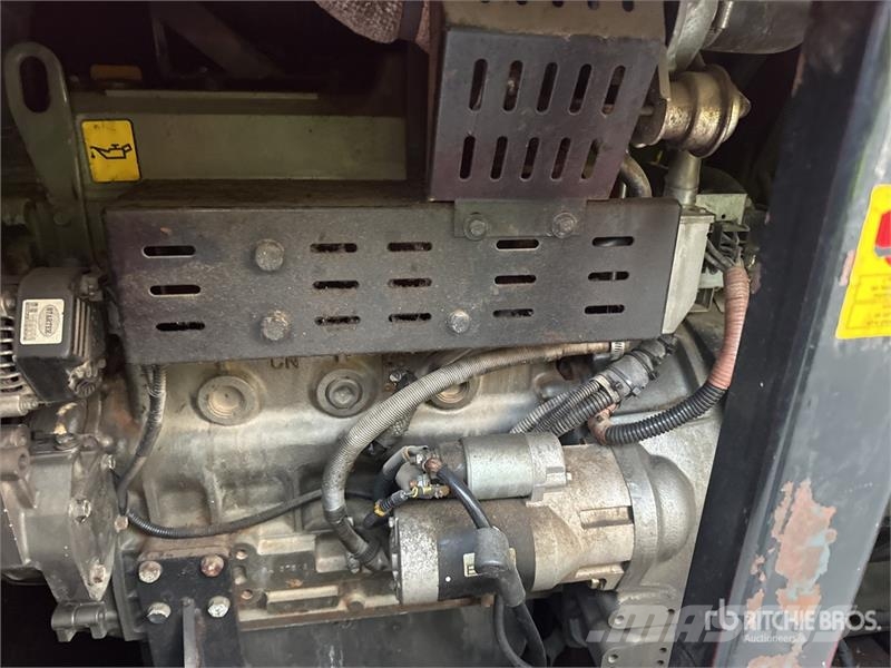 Himoinsa HYW45P Mobile Generator Set Geradores a diesel