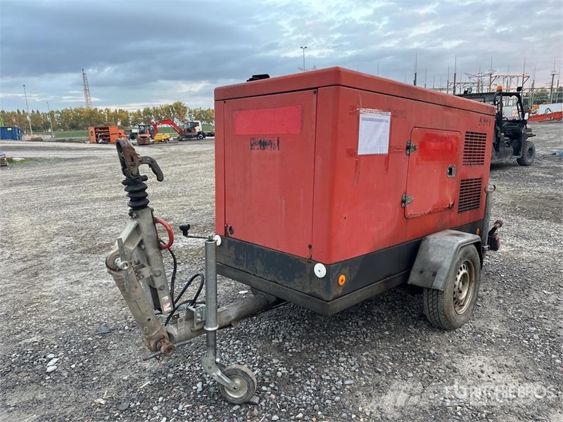 Himoinsa HYW45P Mobile Generator Set Geradores a diesel