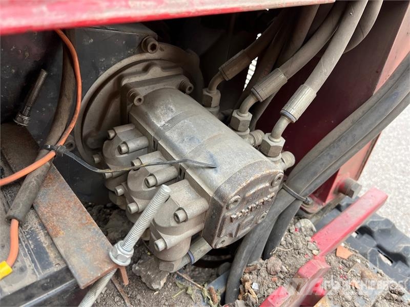 Hinowa HS1100/F Stand-On Self-Loading Mini Crawler Dumper عربات نقل قلابة للمواقع