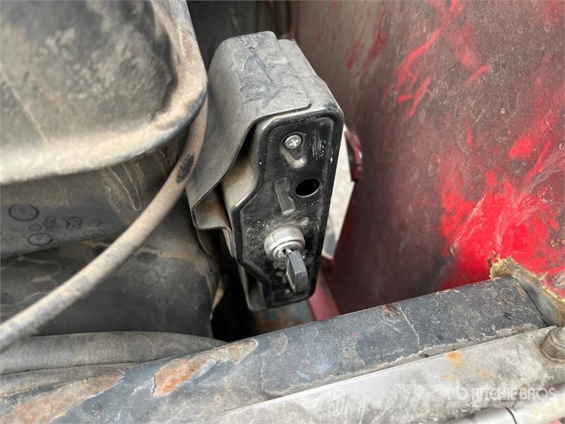 Hinowa HS1100/F Stand-On Self-Loading Mini Crawler Dumper عربات نقل قلابة للمواقع
