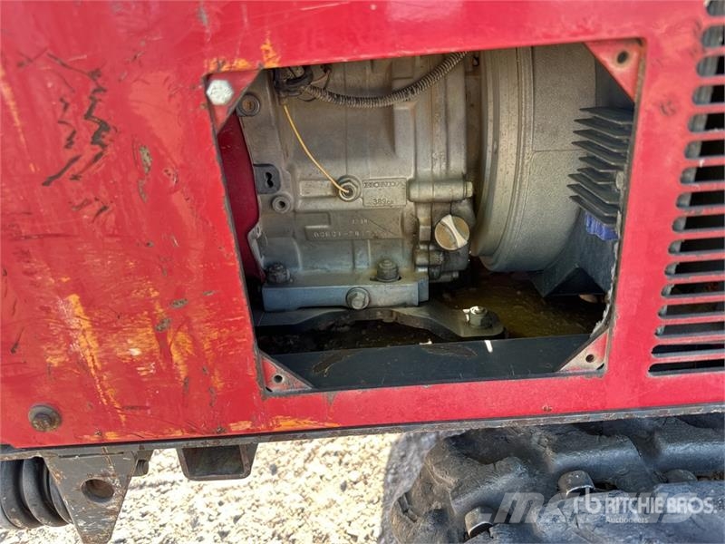 Hinowa HS1100 Stand-On Self-Loading Crawler Dumper Ne cestni demperji