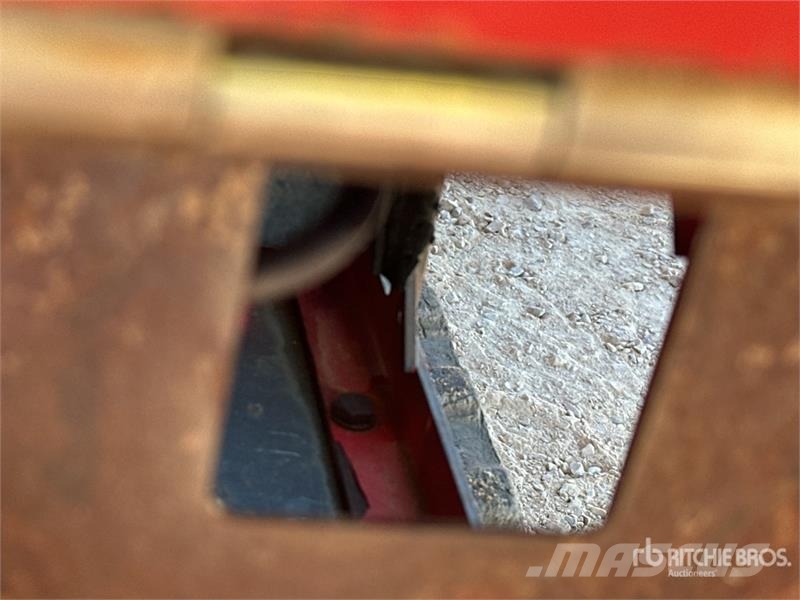 Hinowa HS1100 Stand-On Self-Loading Crawler Dumper Ne cestni demperji