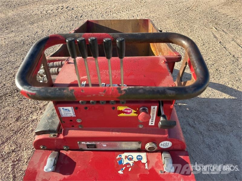 Hinowa HS1100 Stand-On Self-Loading Crawler Dumper Ne cestni demperji