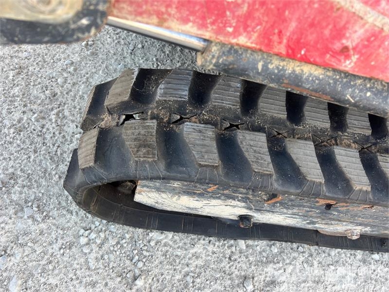 Hinowa HS701 Stand-On Self-Loading Crawler Concrete Buggy Zubehör