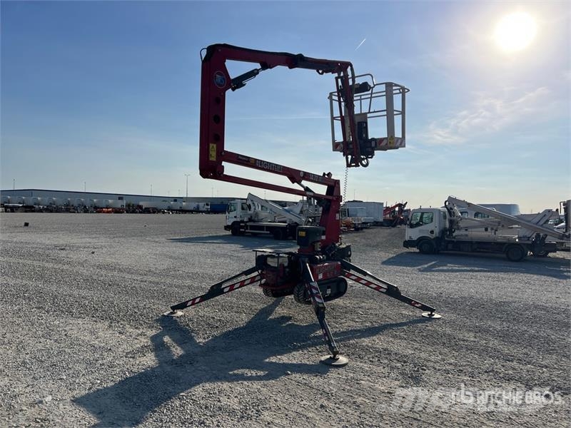 Hinowa Light Lift 14.72IIIS Crawler Articulating Boom Lif Körüklü personel platformları