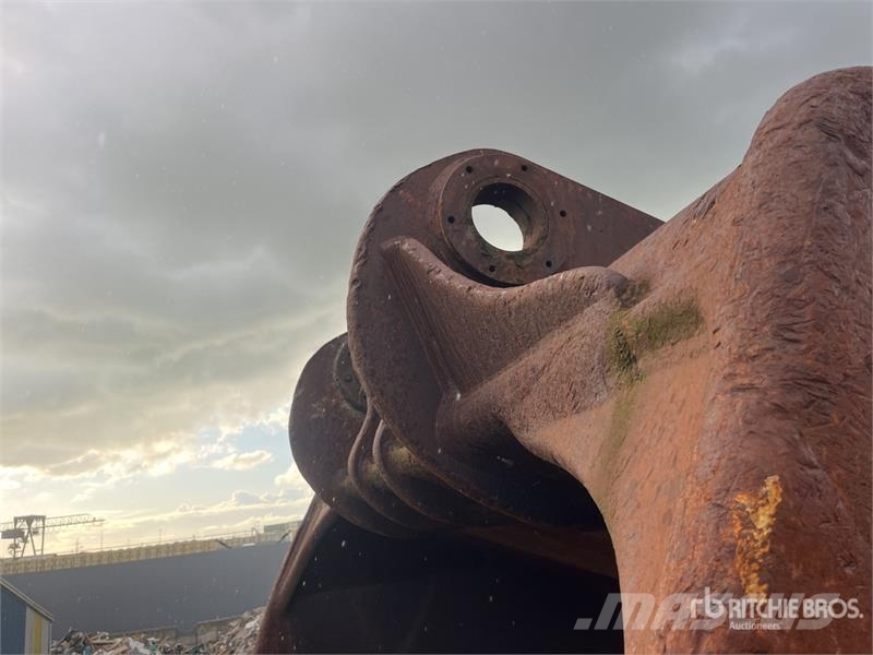 Hitachi 2900 mm Digging Bucket Κουβάδες