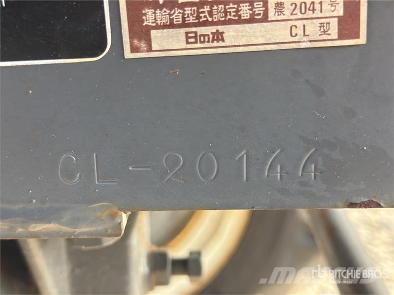 Hitachi CX-150 Mini 4WD Tractor الجرارات