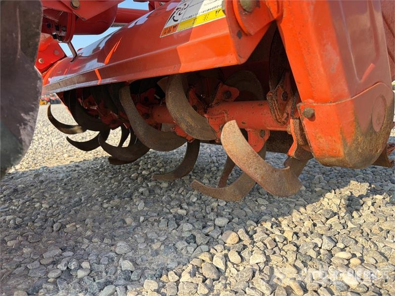 Hitachi CX-150 Mini 4WD Tractor الجرارات