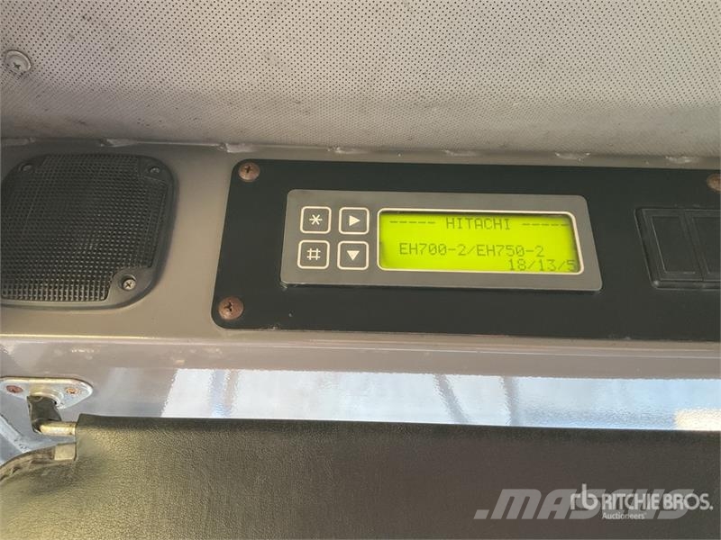 Hitachi EH1100-3 Дъмпери/моторни превозни средства