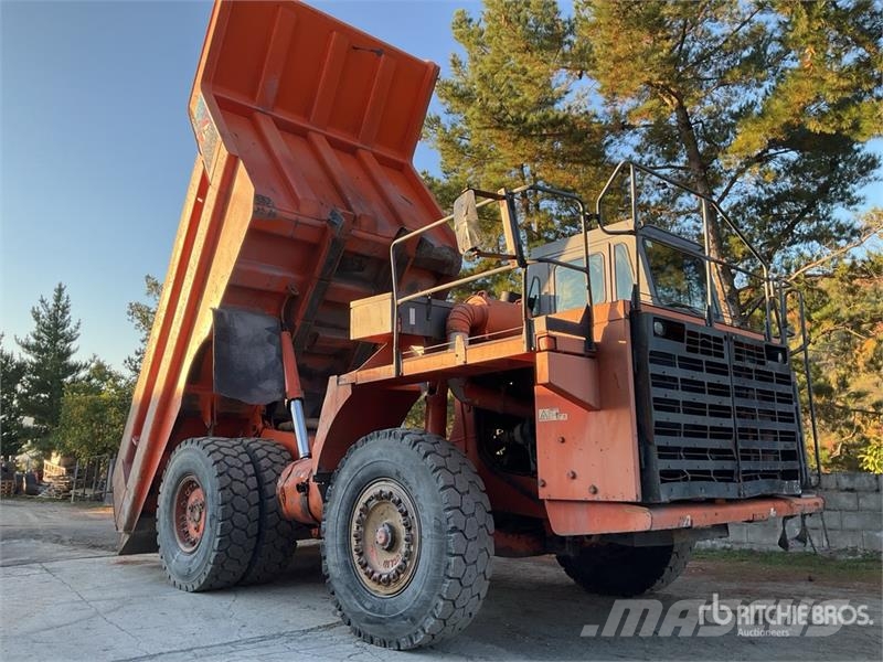 Hitachi EH1100-3 Дъмпери/моторни превозни средства