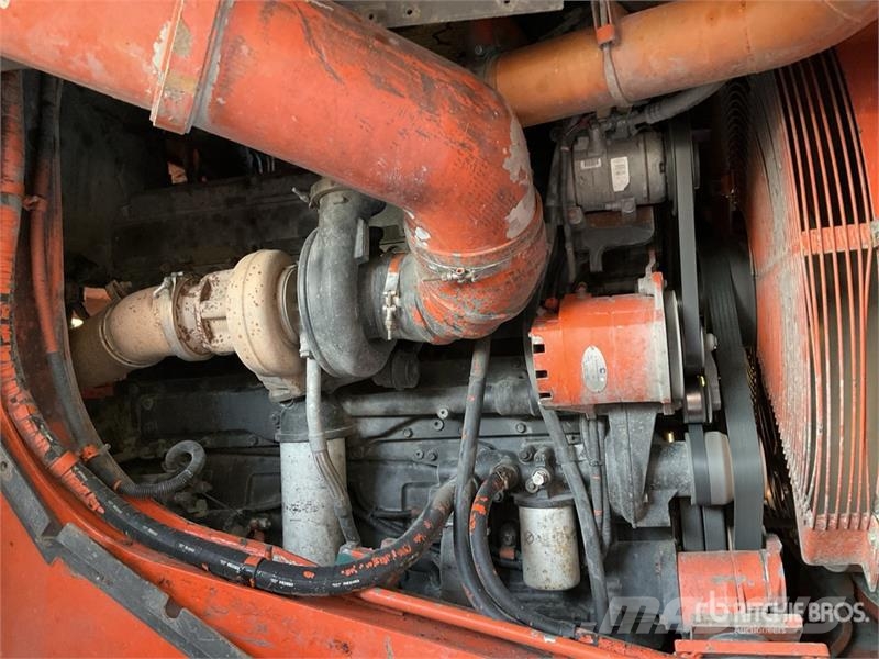 Hitachi EH1100-3 Дъмпери/моторни превозни средства