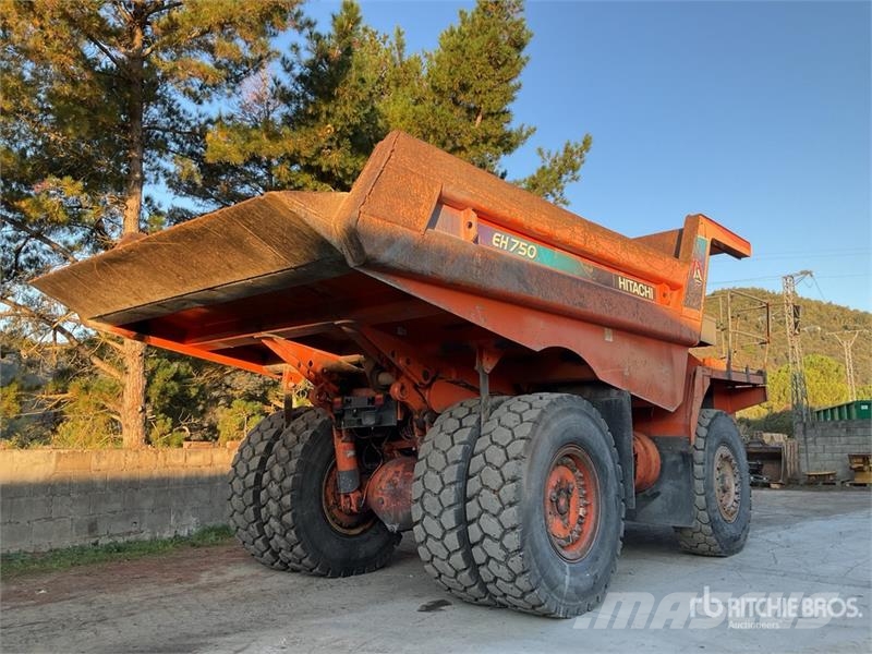 Hitachi EH1100-3 Дъмпери/моторни превозни средства
