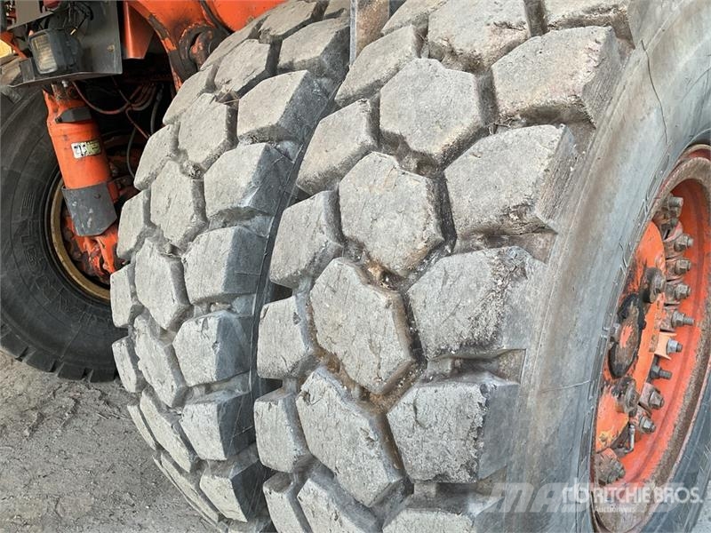 Hitachi EH1100-3 Дъмпери/моторни превозни средства