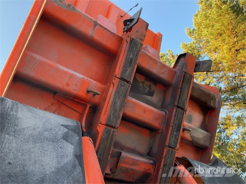 Hitachi EH1100-3 Дъмпери/моторни превозни средства