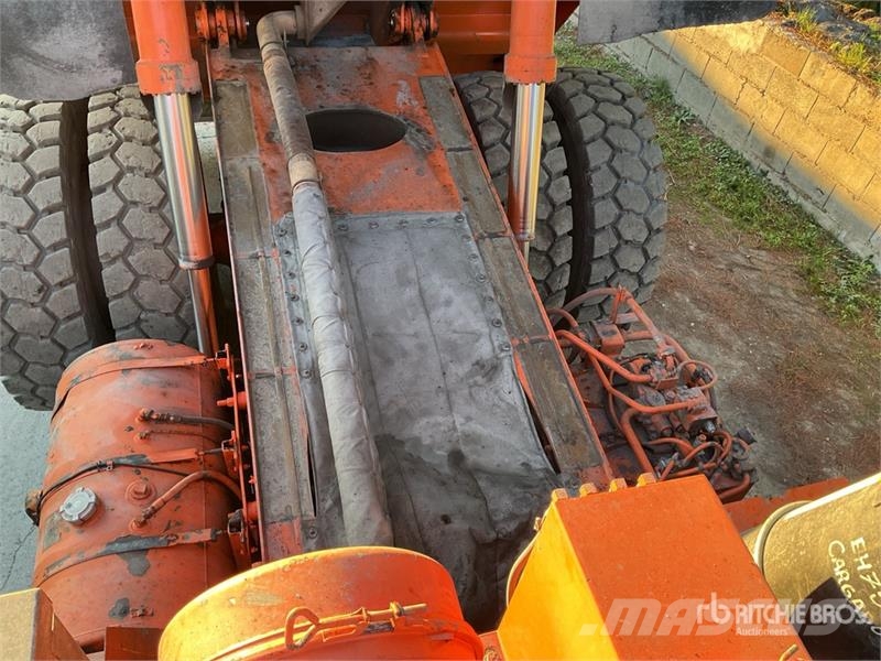 Hitachi EH750-2 Haul Truck Dúmpers articulados