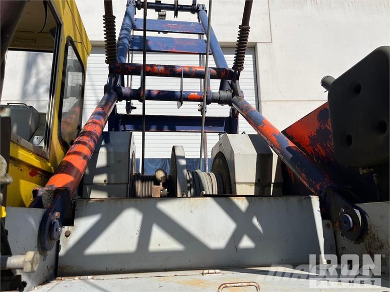 Hitachi KH180 Crawler Carrier Crane 50 ton Utilaje construcții - Altele