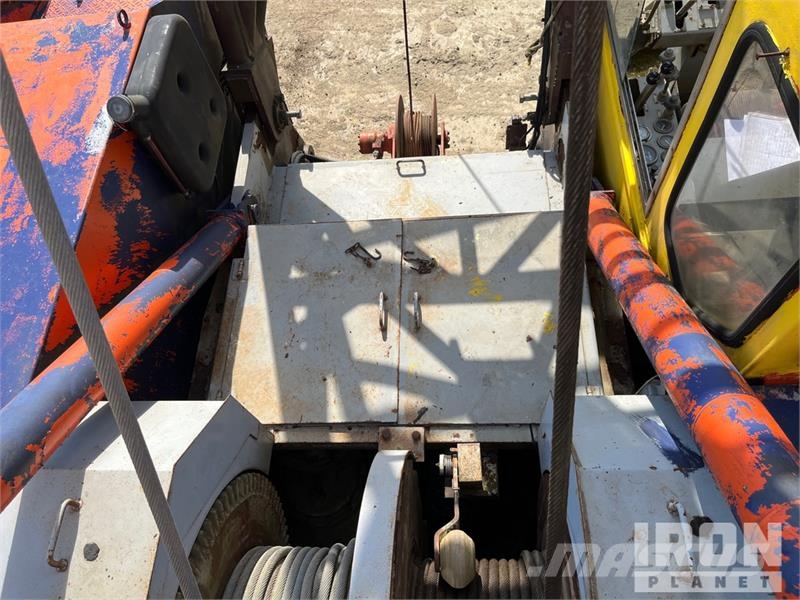 Hitachi KH180 Crawler Carrier Crane 50 ton Utilaje construcții - Altele